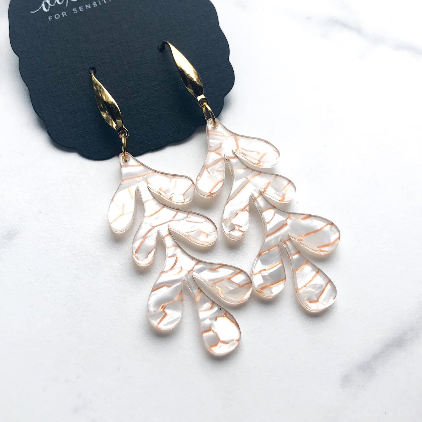 Fiji - Dixie Bliss - Dangle Earring