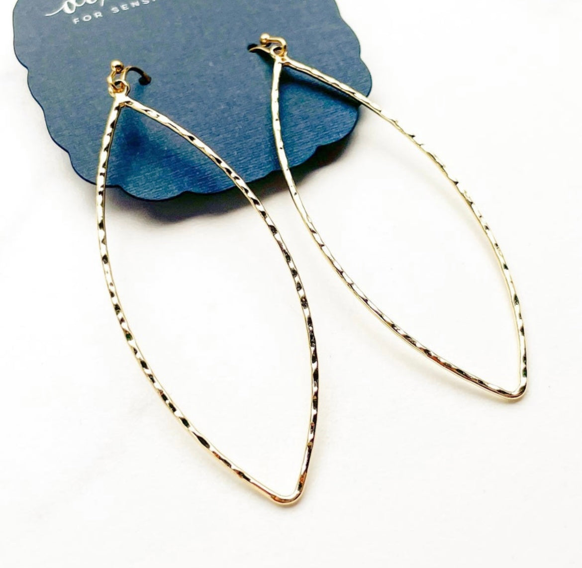 Lead Me - Dixie Bliss - Dangle Earring