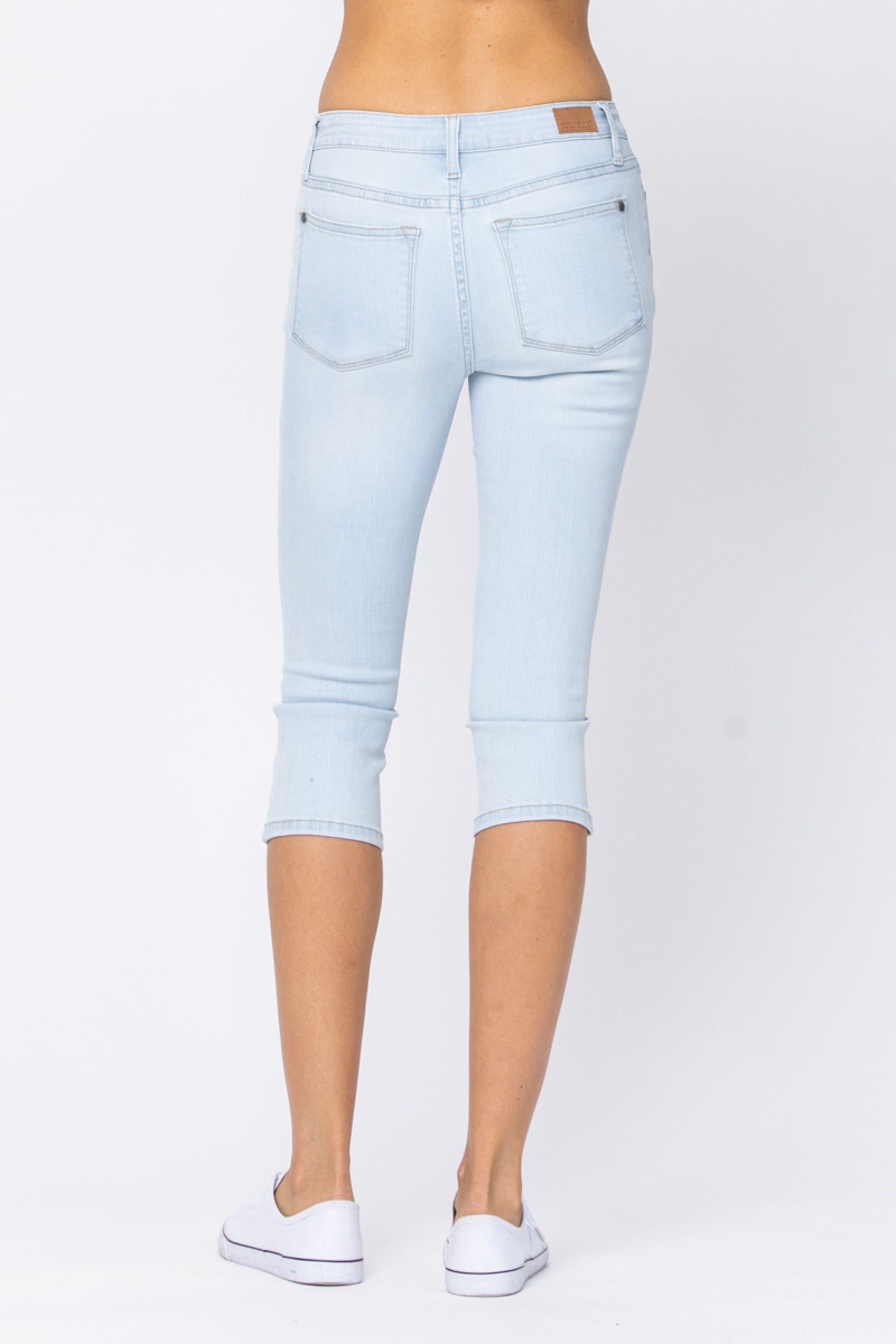 Judy Blue: Simple Strutting Light Wash Capri Denim