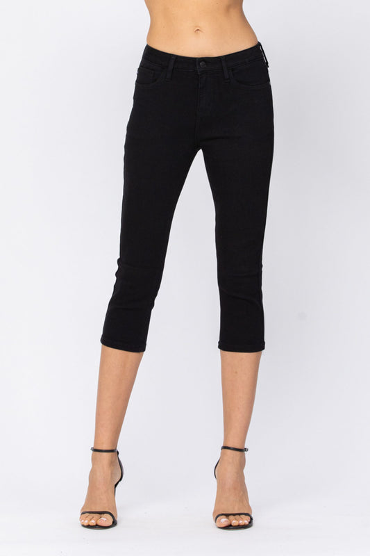 Judy Blue: Black Capri Denim